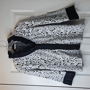 Stera Black White Button Down sreachers Shirt Sz L